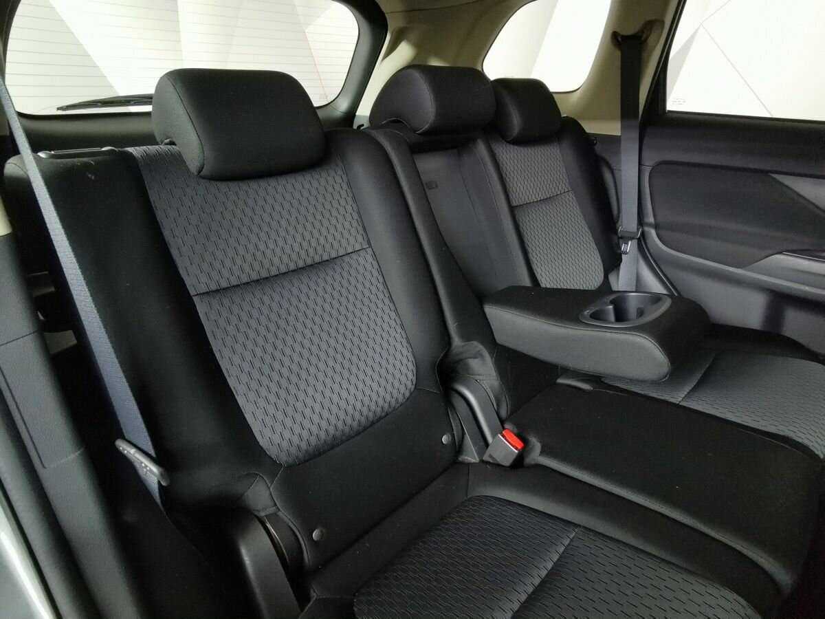 Mitsubishi Outlander 2014 года с пробегом. Фото: #12