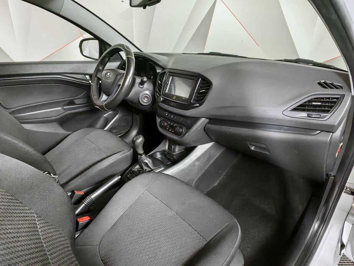 Lada (ВАЗ) Vesta 2017 года с пробегом. Фото: #8