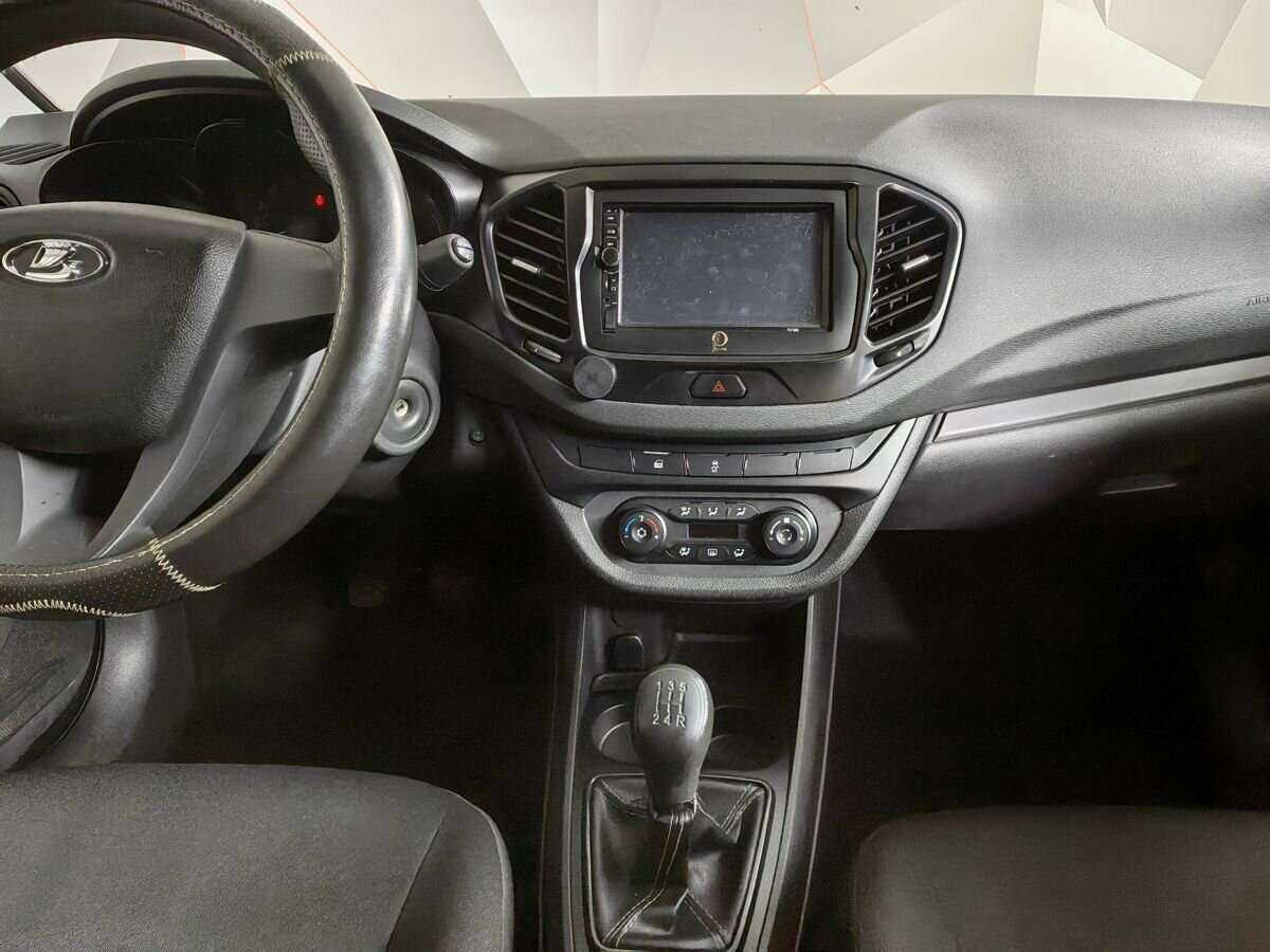 Lada (ВАЗ) Vesta 2017 года с пробегом. Фото: #10