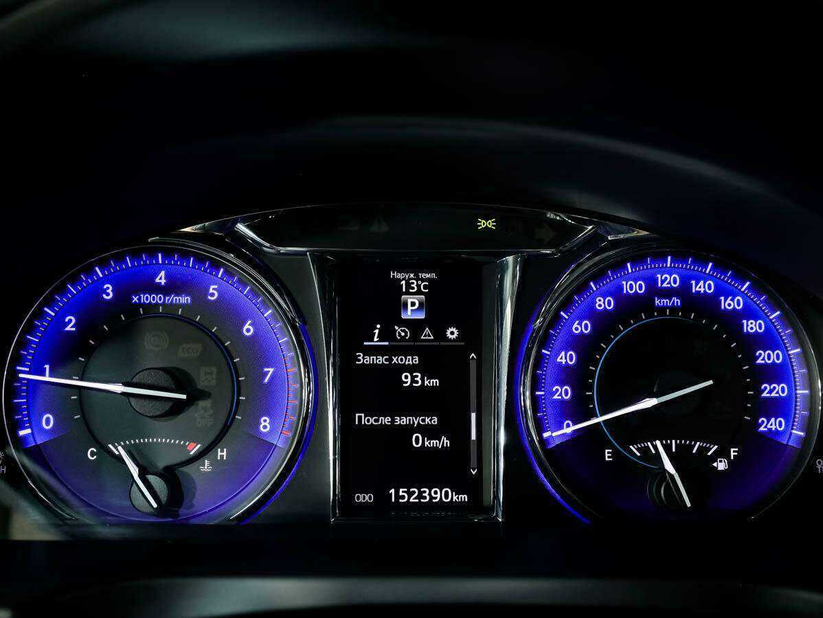 Toyota Camry 2016 года с пробегом. Фото: #9