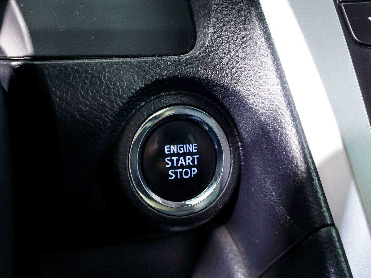 Toyota Camry 2016 года с пробегом. Фото: #17