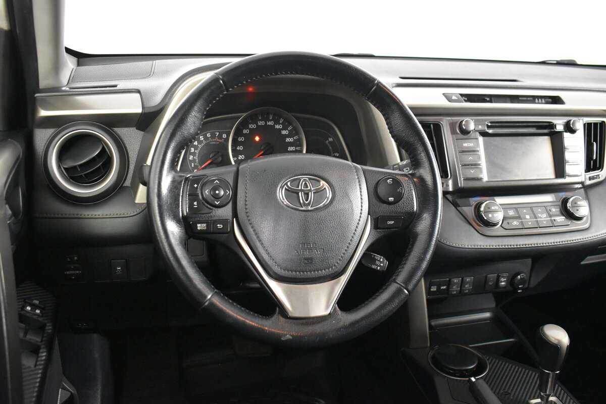 Toyota RAV4 2013 года с пробегом. Фото: #11