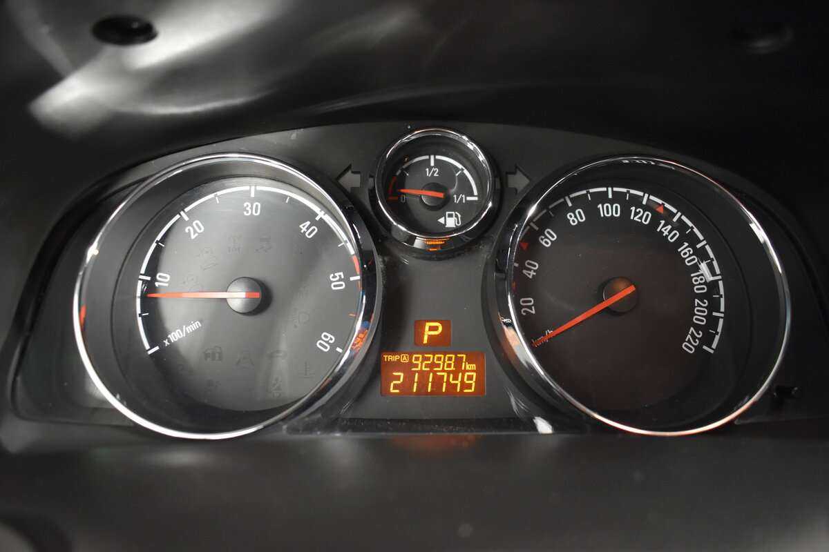 Opel Antara 2013 года с пробегом. Фото: #12