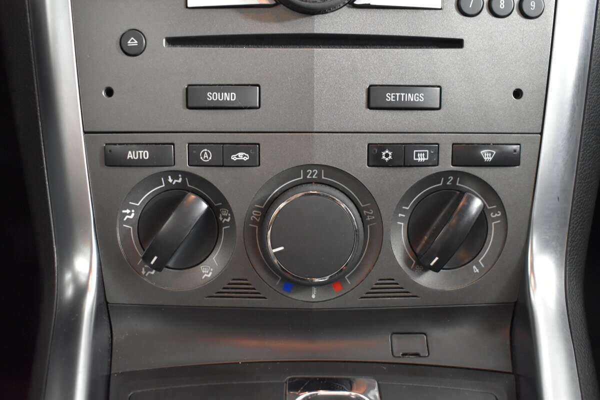 Opel Antara 2013 года с пробегом. Фото: #14