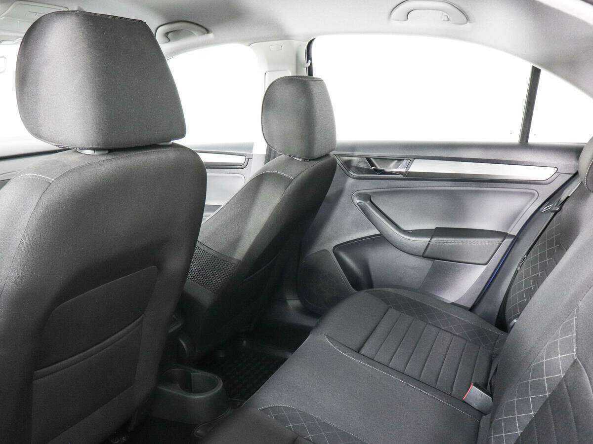 Skoda Rapid 2018 года с пробегом. Фото: #11