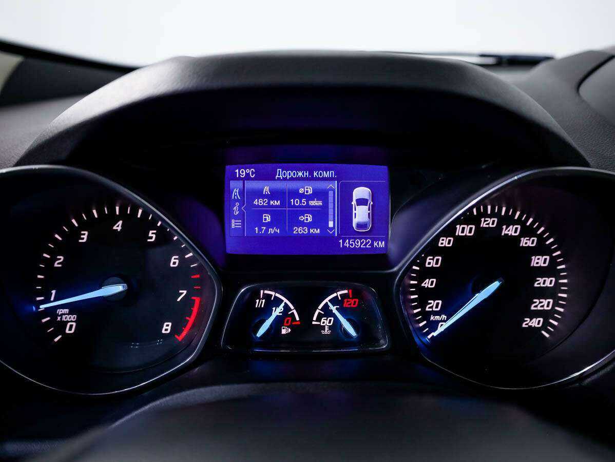 Ford Kuga 2013 года с пробегом. Фото: #9