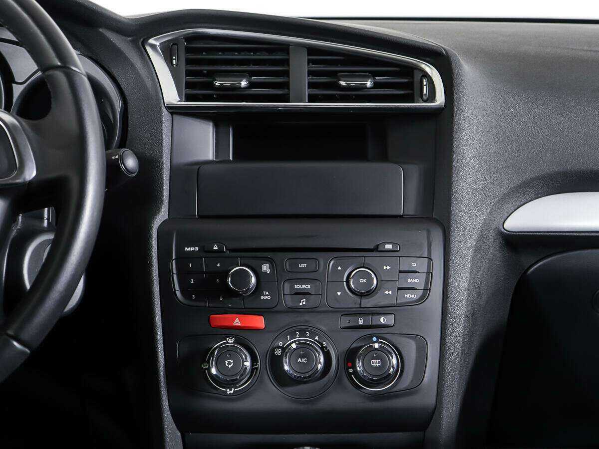 Citroen C4 2015 года с пробегом. Фото: #11