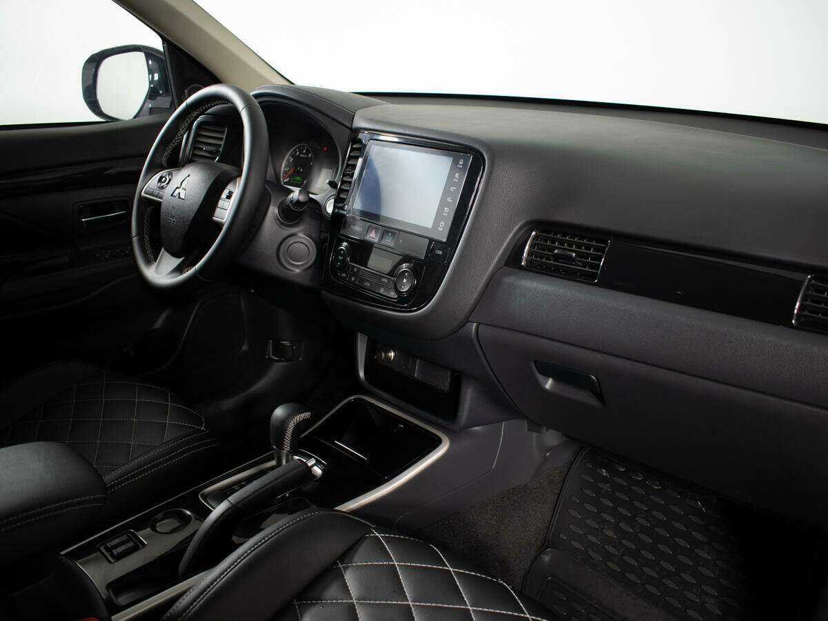 Mitsubishi Outlander 2022 года с пробегом. Фото: #8