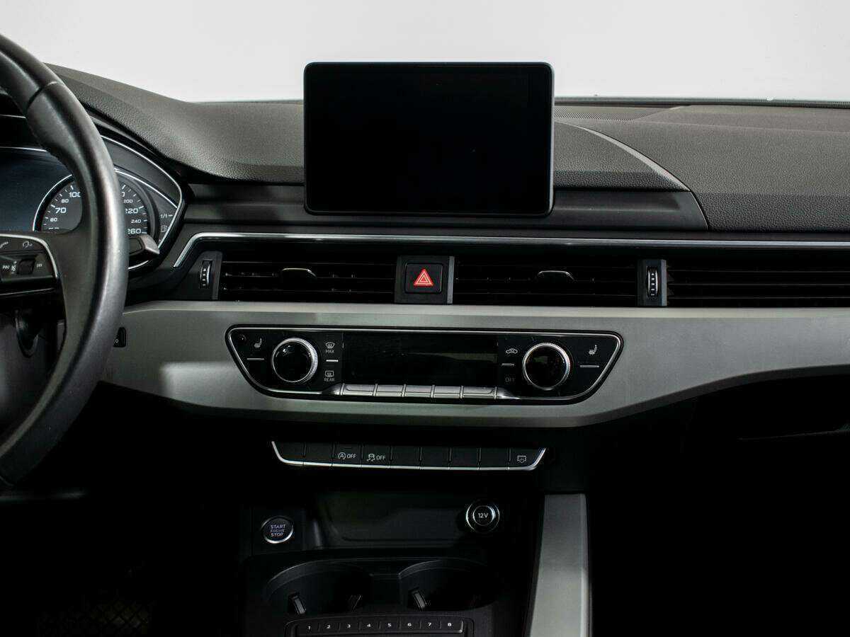 Audi A4 2019 года с пробегом. Фото: #8