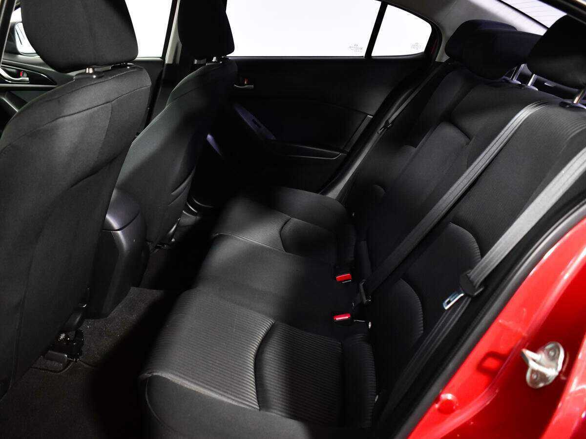 Mazda 3 2015 года с пробегом. Фото: #9