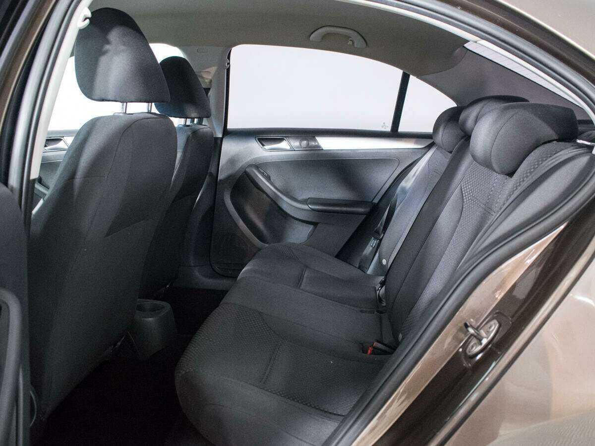 Volkswagen Jetta 2012 года с пробегом. Фото: #9