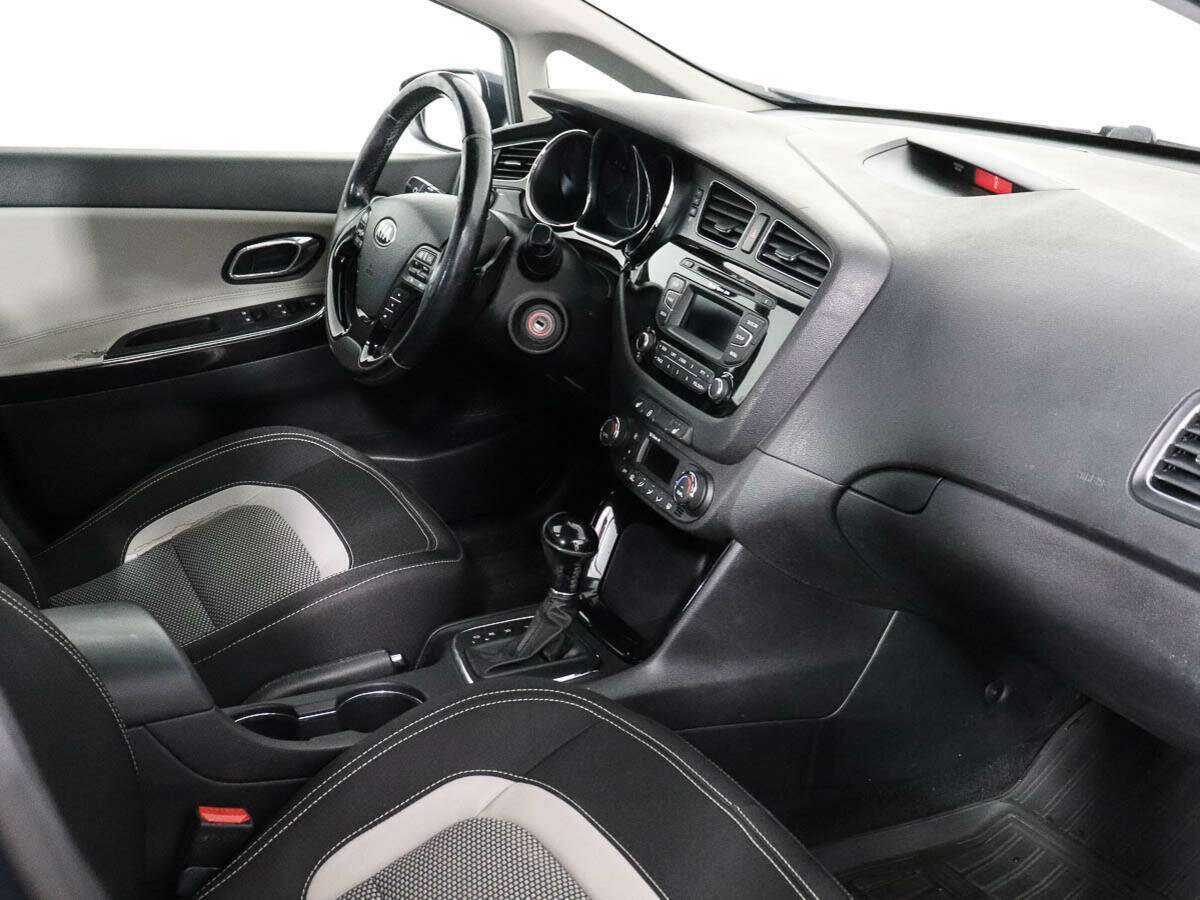 Kia Ceed 2013 года с пробегом. Фото: #6