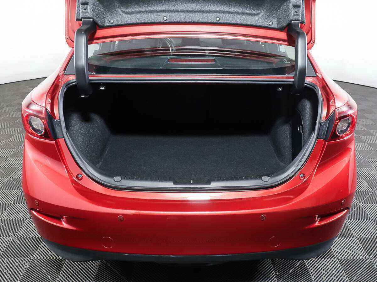 Mazda 3 2018 года с пробегом. Фото: #9