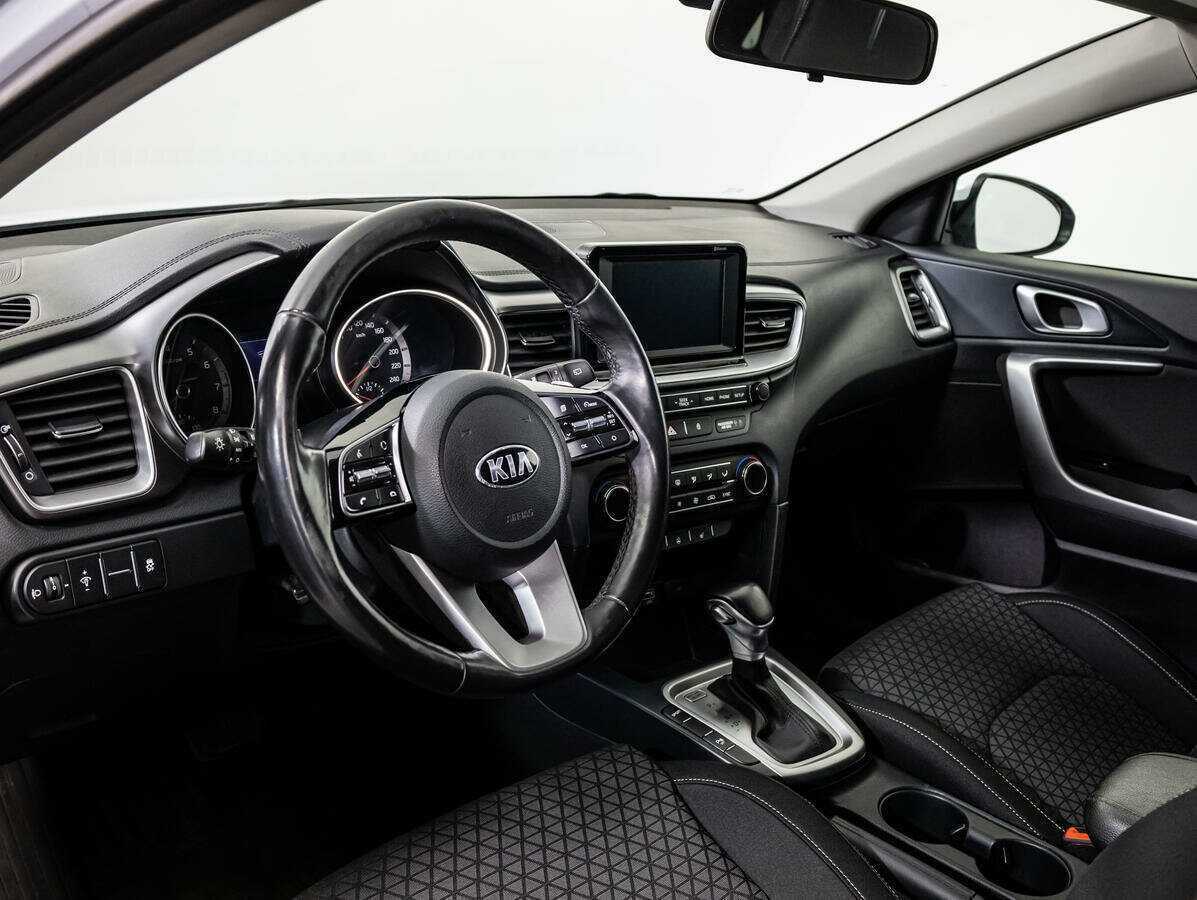 Kia Ceed 2019 года с пробегом. Фото: #10
