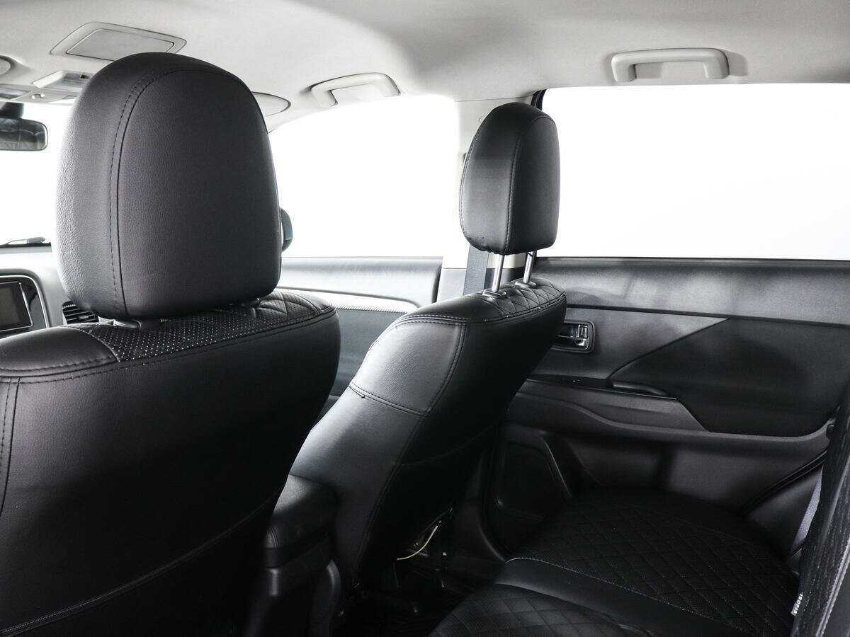 Mitsubishi Outlander 2018 года с пробегом. Фото: #11