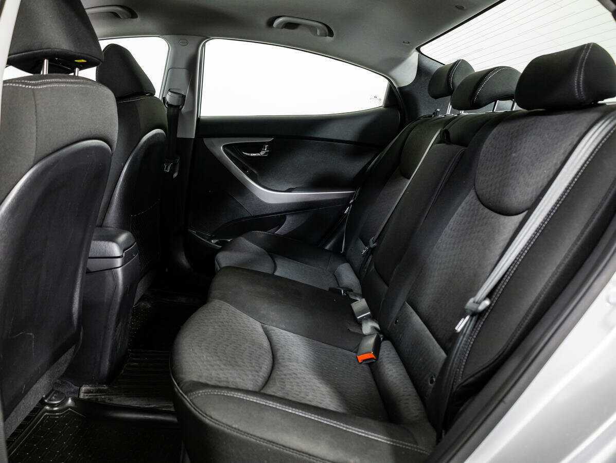 Hyundai Elantra 2013 года с пробегом. Фото: #9