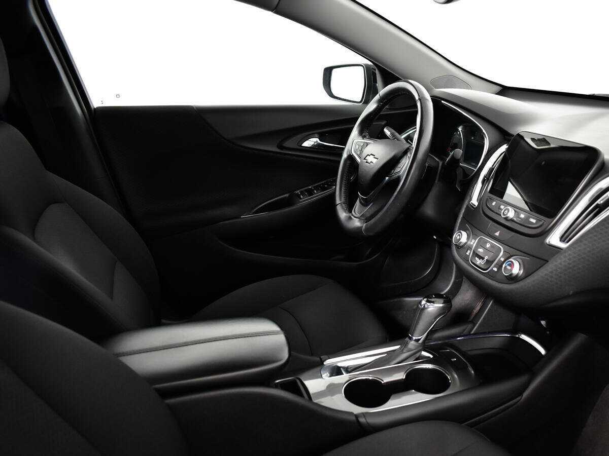 Chevrolet Malibu 2017 года с пробегом. Фото: #6