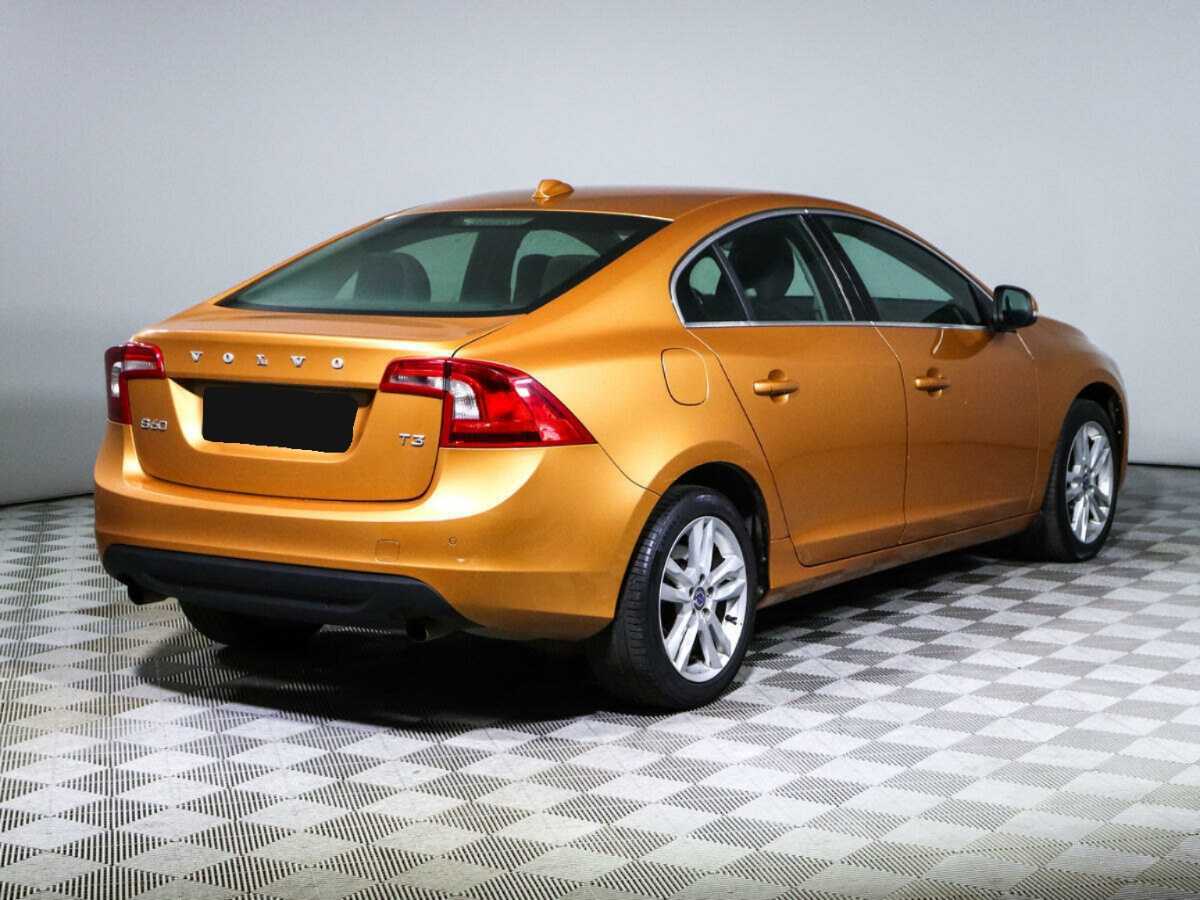 Volvo S60 2012 года с пробегом. Фото: #3