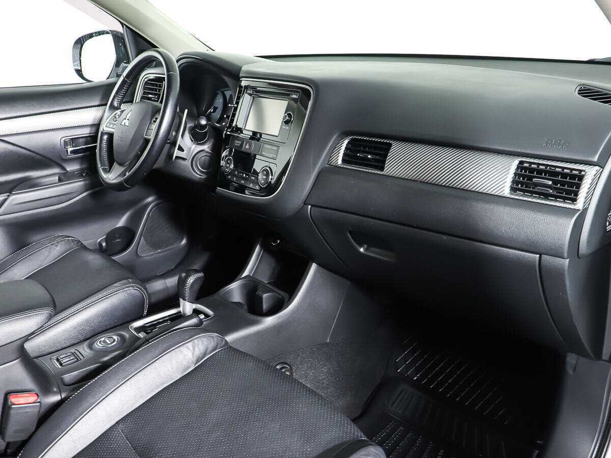 Mitsubishi Outlander 2013 года с пробегом. Фото: #8