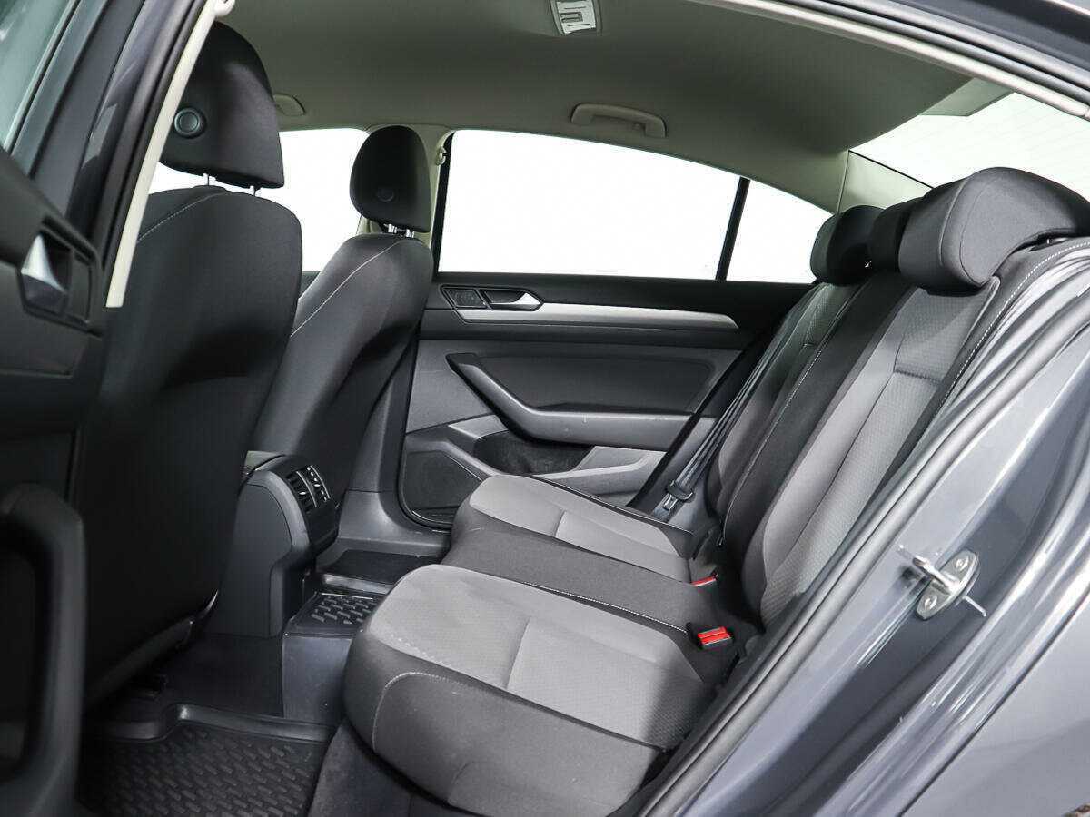 Volkswagen Passat 2017 года с пробегом. Фото: #10