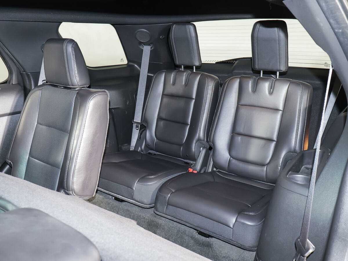 Ford Explorer 2013 года с пробегом. Фото: #12