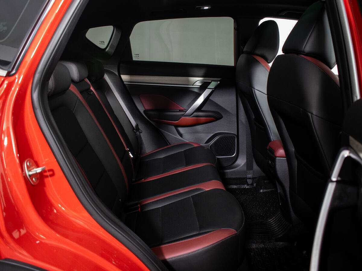 Geely Coolray 2023 года с пробегом. Фото: #8