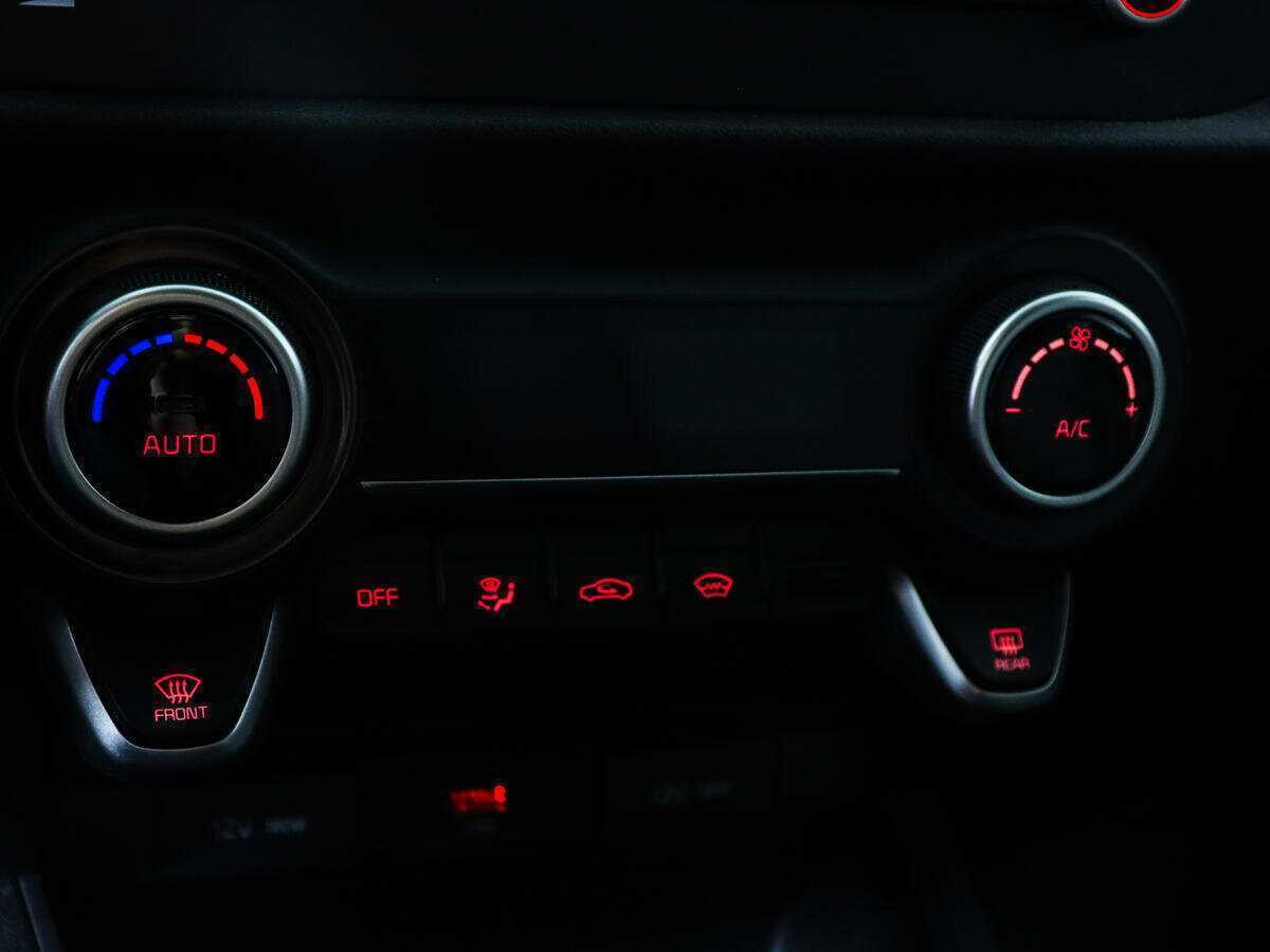 Kia Rio 2021 года с пробегом. Фото: #12