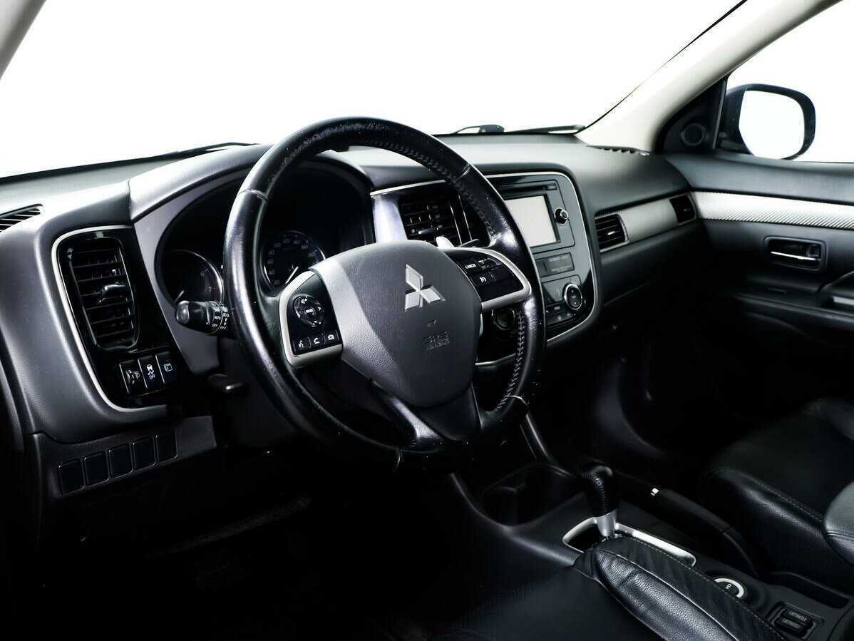 Mitsubishi Outlander 2014 года с пробегом. Фото: #12