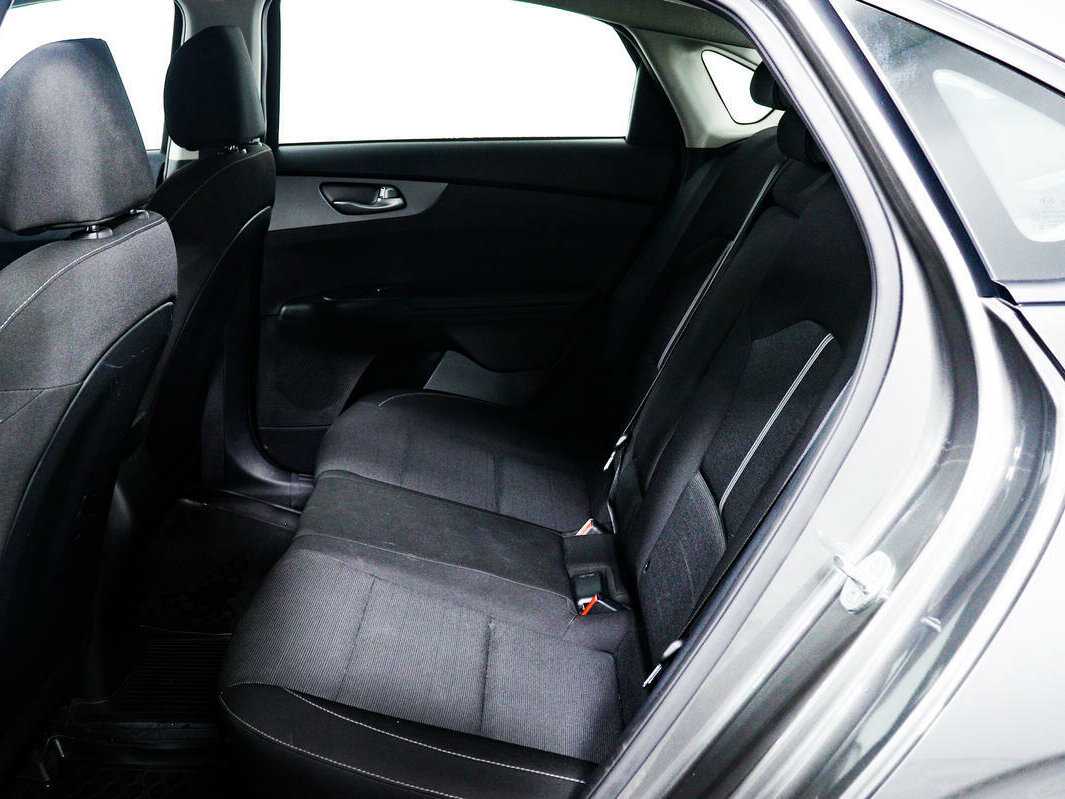 Kia Cerato 2019 года с пробегом. Фото: #11