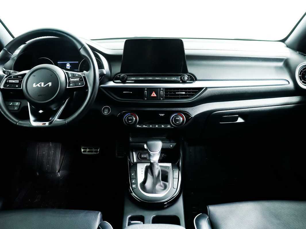 Kia Cerato 2022 года с пробегом. Фото: #10