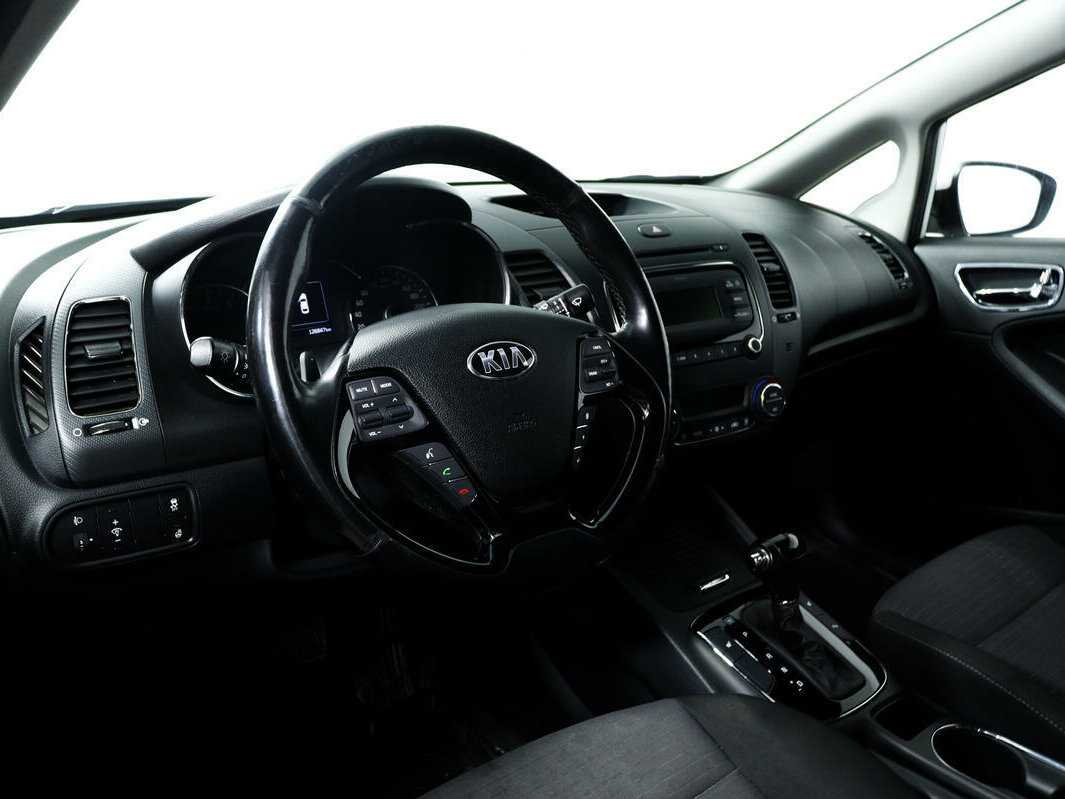 Kia Cerato 2018 года с пробегом. Фото: #12