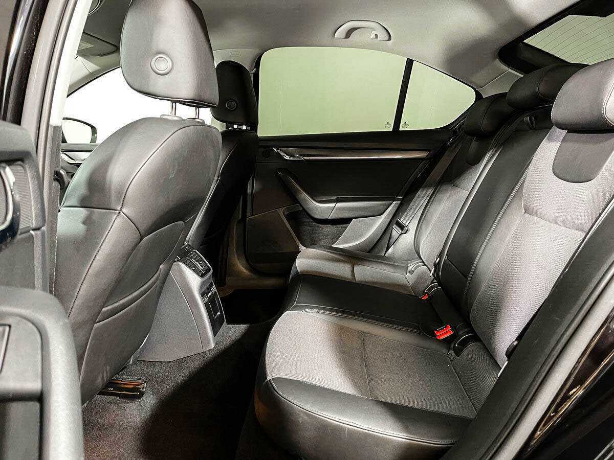 Skoda Octavia 2019 года с пробегом. Фото: #6