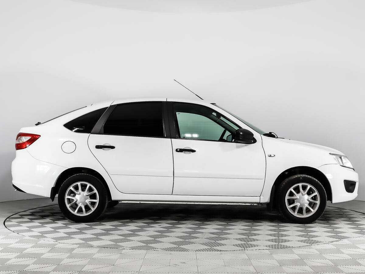 Lada (ВАЗ) Granta 2017 года с пробегом. Фото: #3