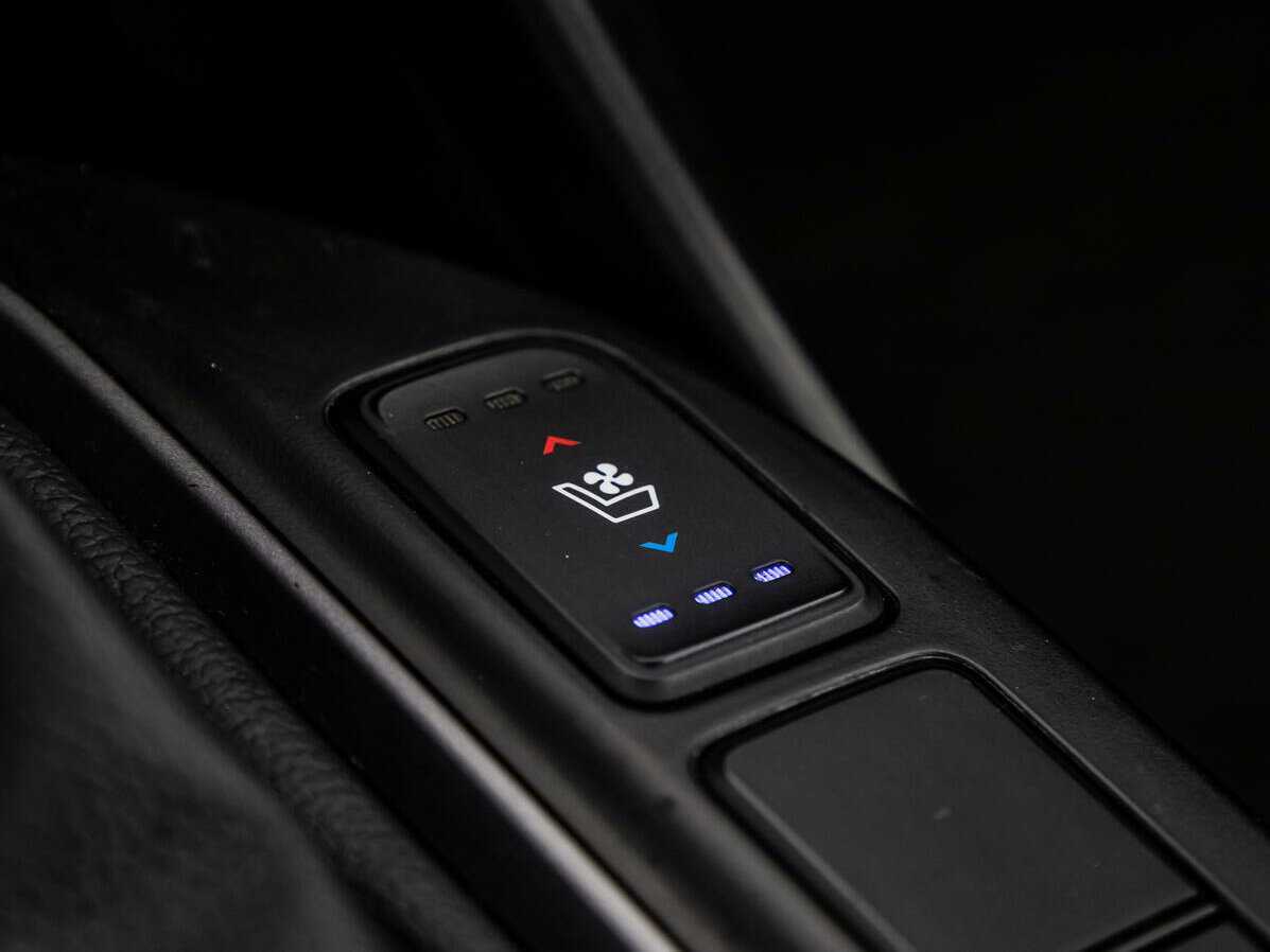 Hyundai Santa Fe 2014 года с пробегом. Фото: #16