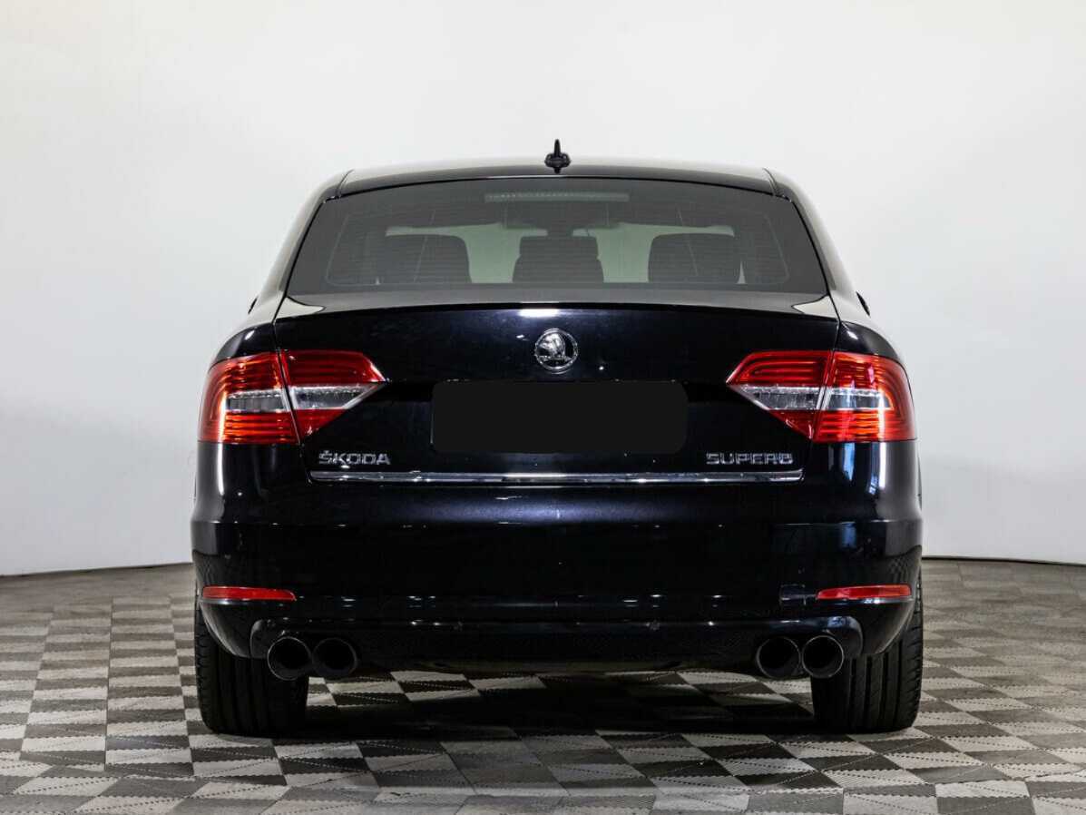Skoda Superb 2014 года с пробегом. Фото: #5