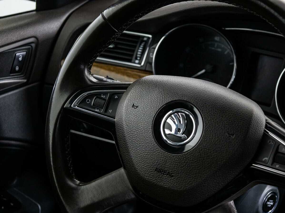 Skoda Superb 2014 года с пробегом. Фото: #13