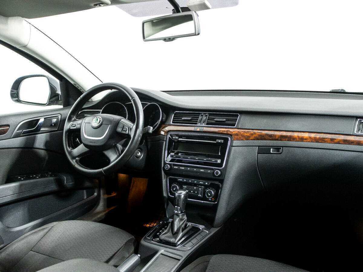 Skoda Superb 2012 года с пробегом. Фото: #8