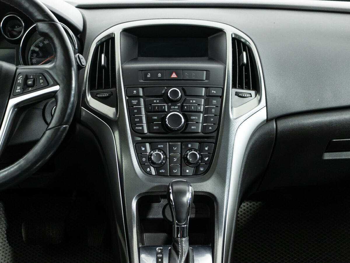 Opel Astra 2012 года с пробегом. Фото: #13