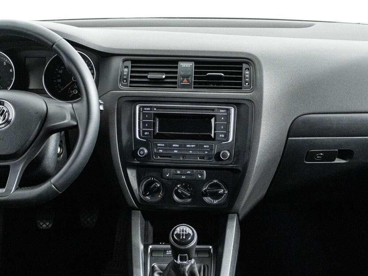 Volkswagen Jetta 2015 года с пробегом. Фото: #13