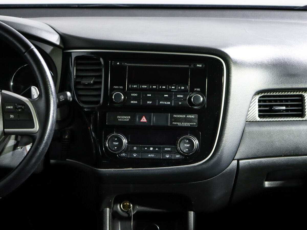 Mitsubishi Outlander 2013 года с пробегом. Фото: #12
