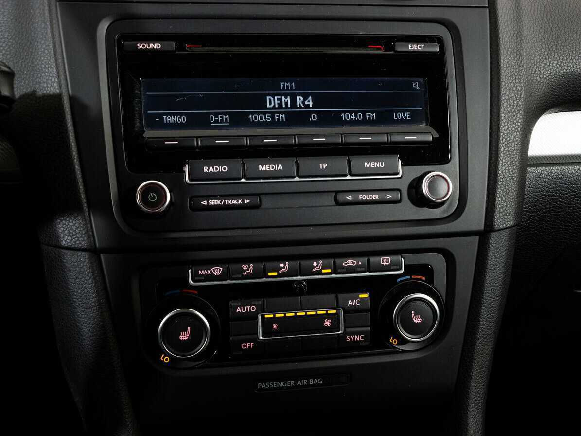 Volkswagen Golf 2012 года с пробегом. Фото: #14