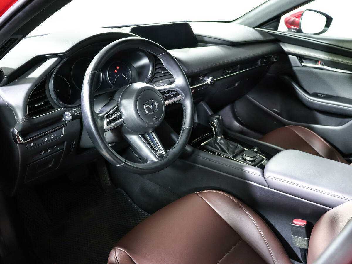 Mazda 3 2019 года с пробегом. Фото: #13