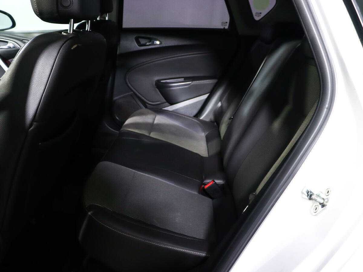 Opel Astra 2013 года с пробегом. Фото: #7