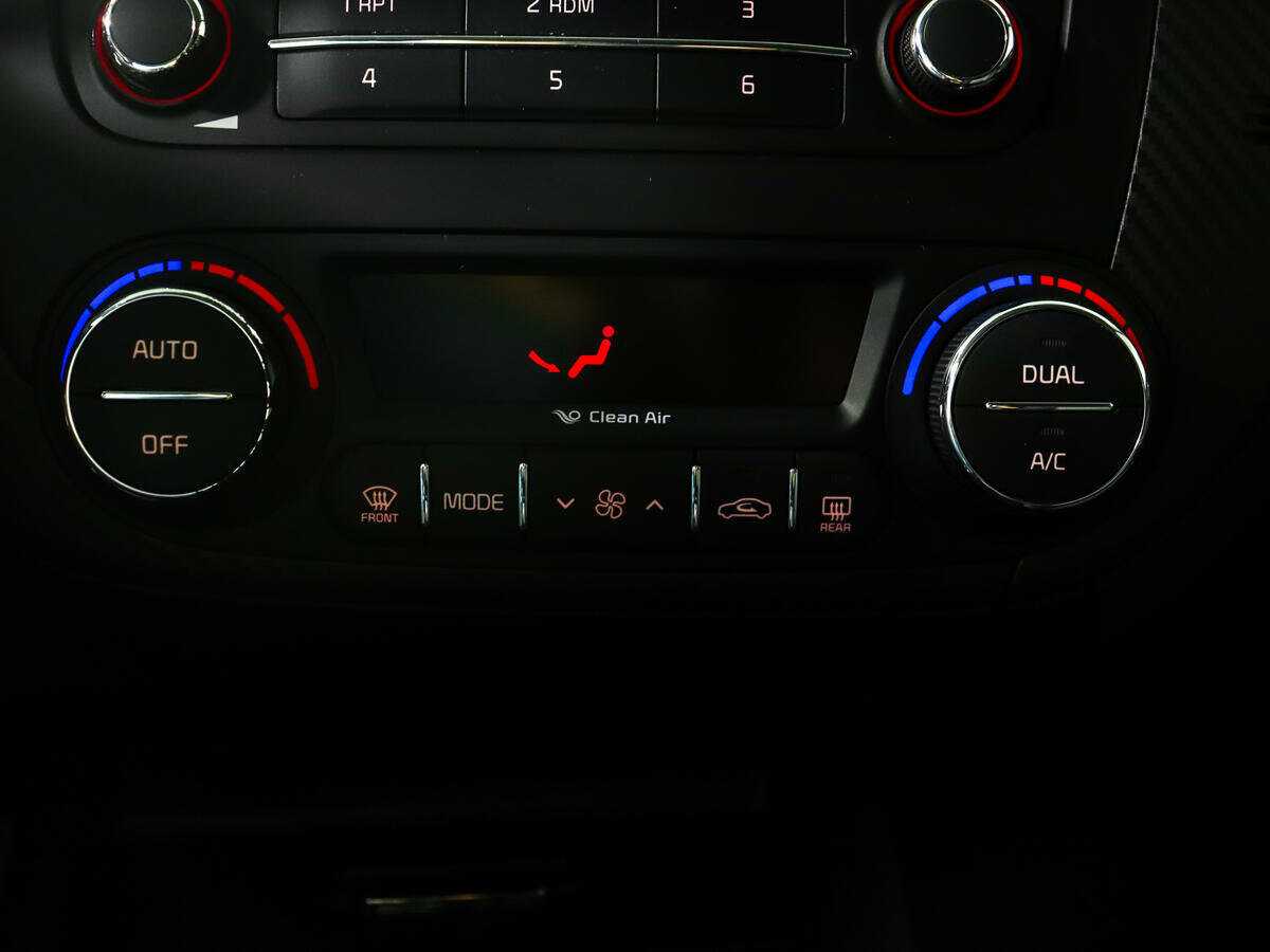 Kia Cerato 2015 года с пробегом. Фото: #15