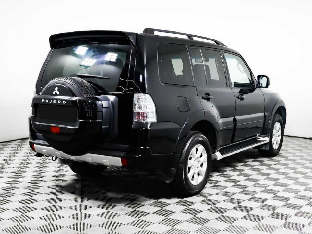 Mitsubishi Pajero 2013 года с пробегом. Фото: #4