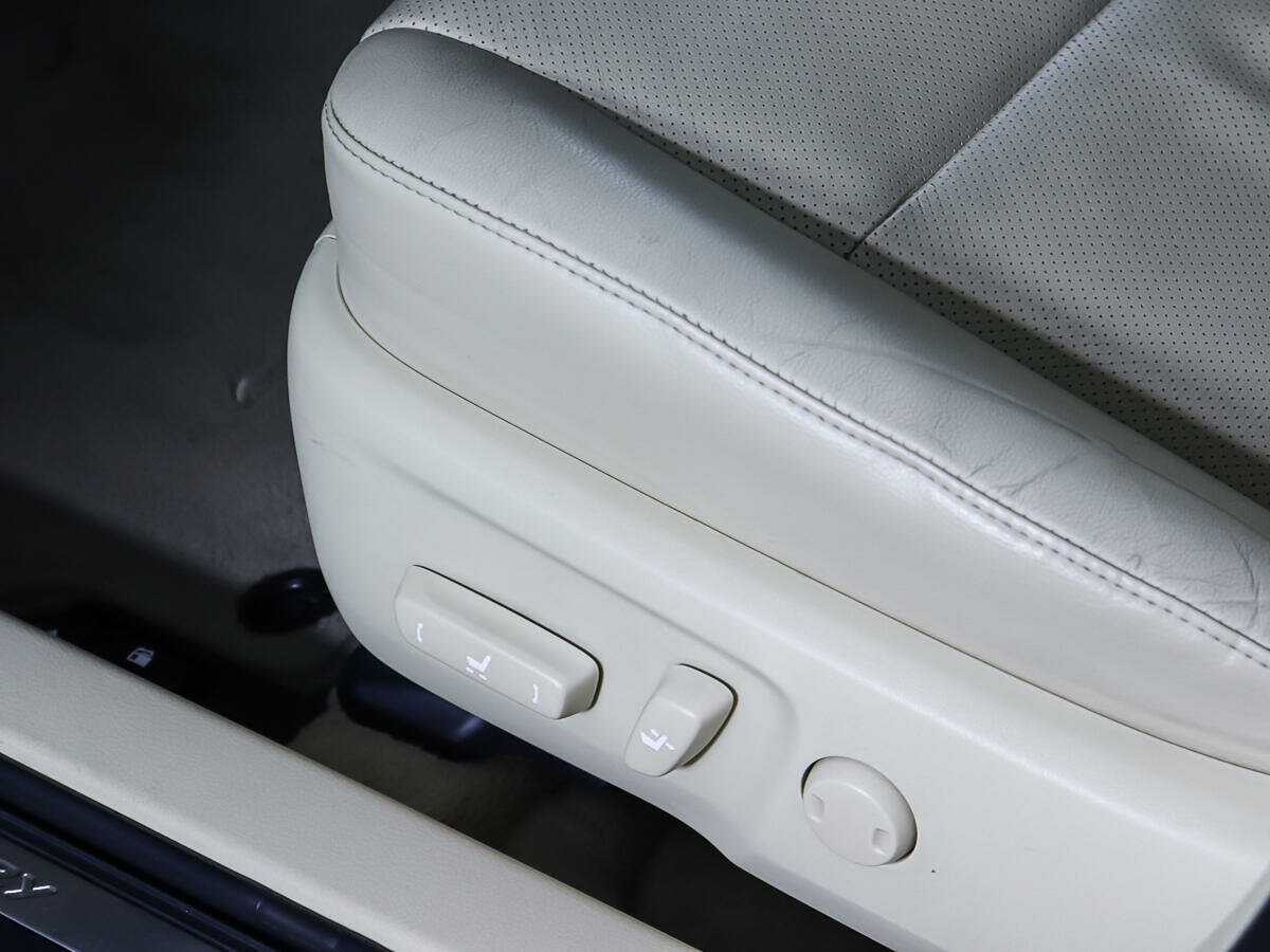 Toyota Camry 2015 года с пробегом. Фото: #15