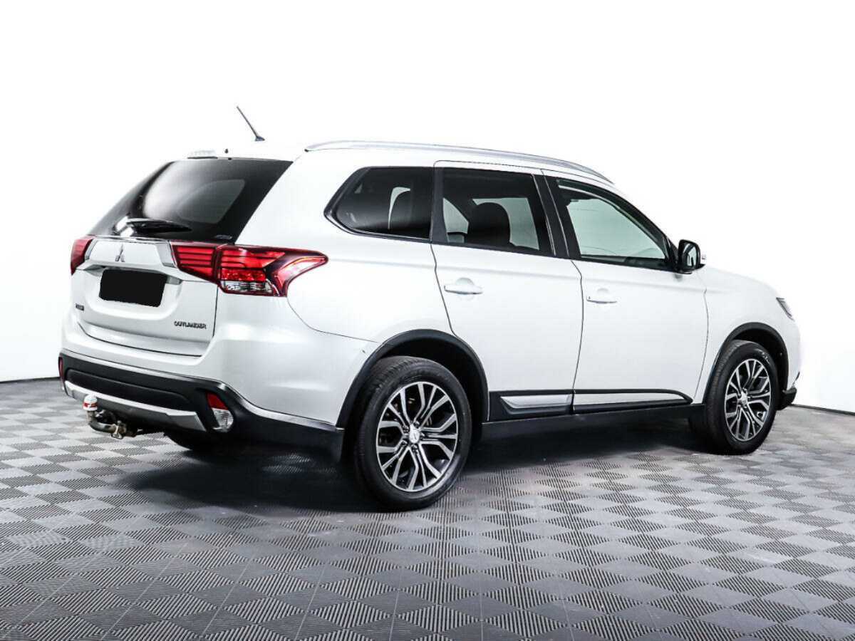 Mitsubishi Outlander 2015 года с пробегом. Фото: #4