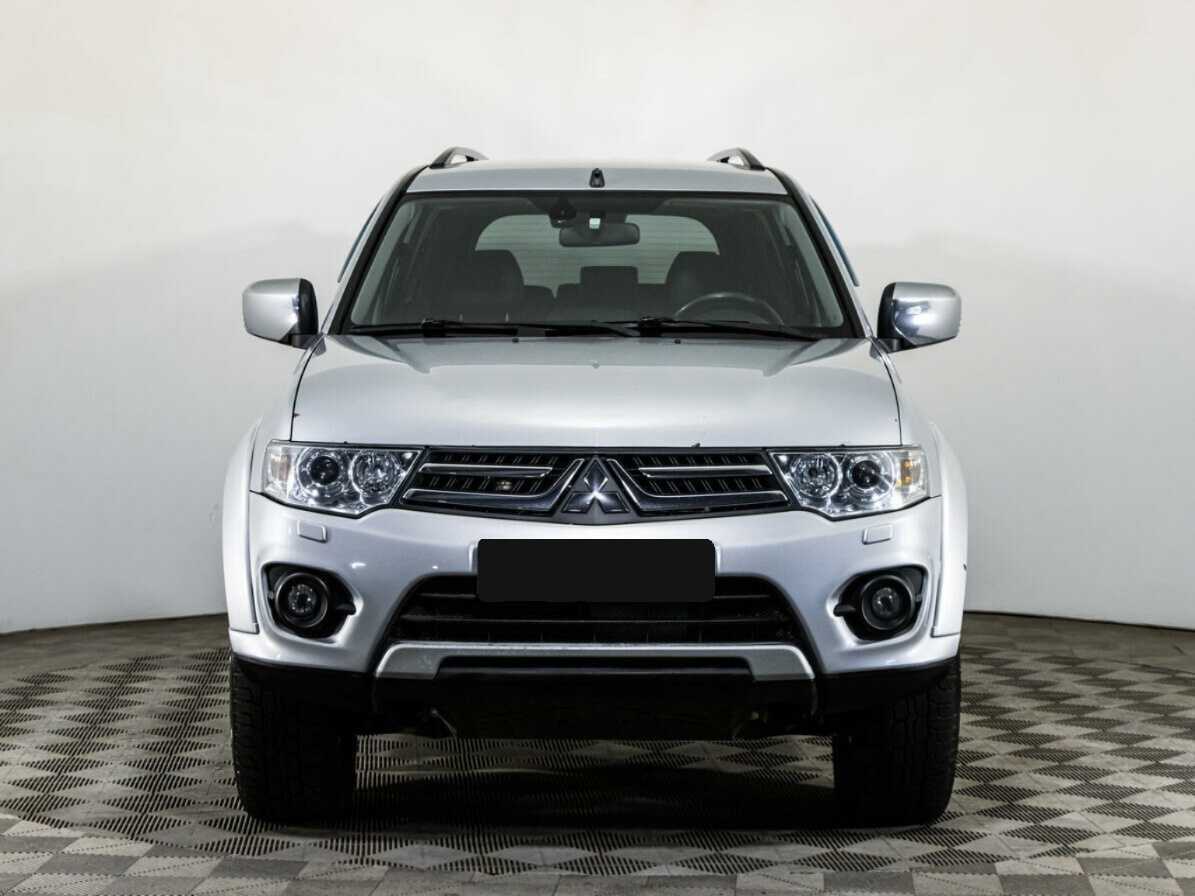 Mitsubishi Pajero Sport 2013 года с пробегом. Фото: #1