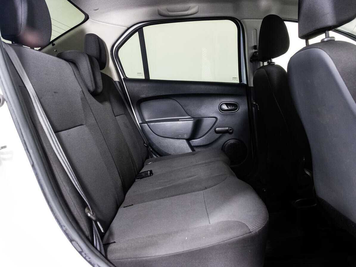 Renault Logan 2019 года с пробегом. Фото: #12