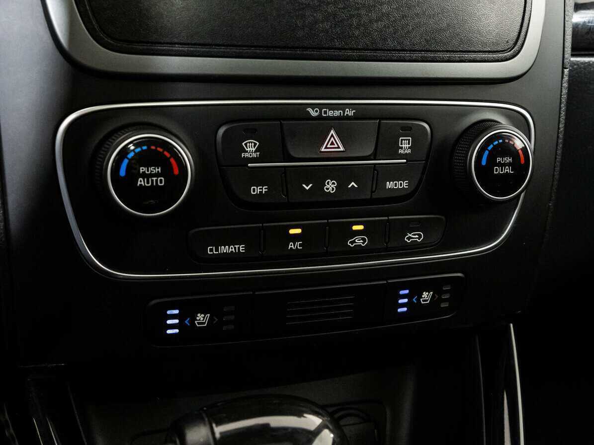 Kia Sorento 2015 года с пробегом. Фото: #14